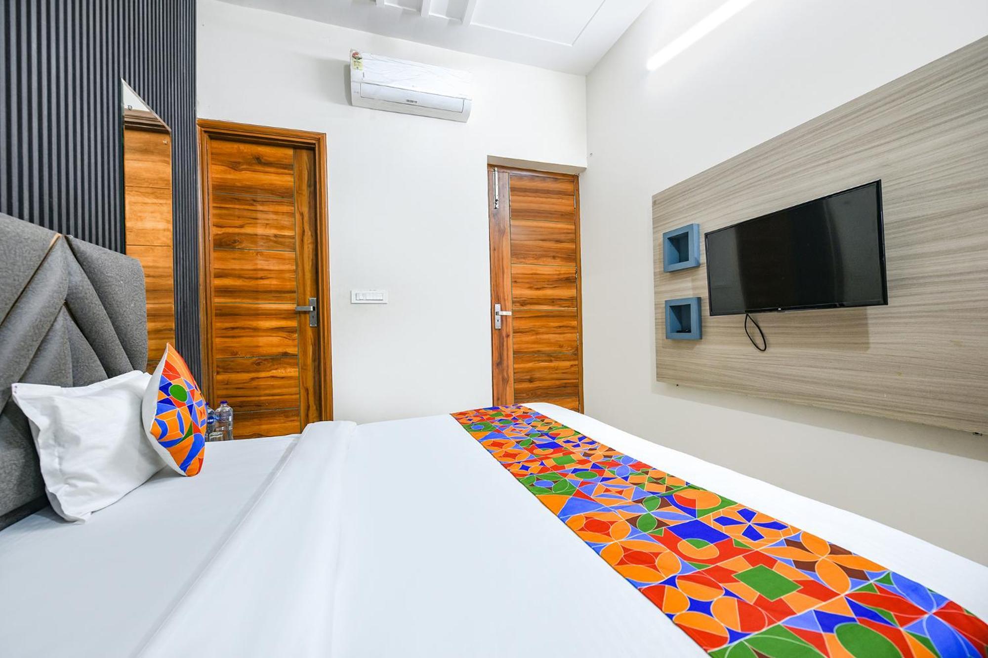 Fabhotel K9 Stay Ludhiana Exterior foto